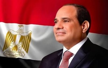 الرئيس المصري يجتمع مع رئيس الوزراء ووزير المالية