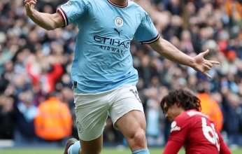 برباعية.. مانشستر سيتي يقسو على ليفربول ويواصل مطاردة أرسنال بالدوري الإنجليزي