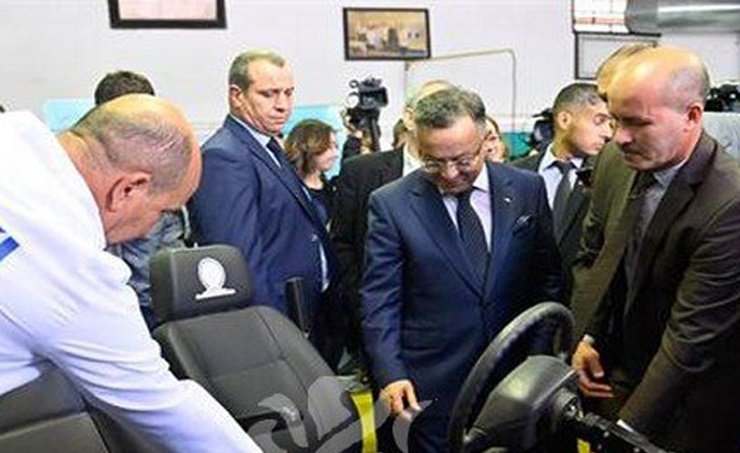 الجزائر تطلق مشروعا لتصنيع أول سيارة كهربائية محلية الصنع الجزائر تطلق مشروعا لتصنيع أول سيارة كهربائية محلية الصنع