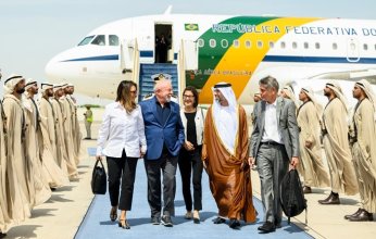 وصول رئيس البرازيل إلى الإمارات في زيارة رسمية