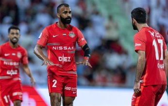 الإمارات.. شباب الأهلي يهدر نقطتين في صدارة الدوري