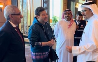 الفنان المصري هاني شاكر يفجر مفاجأة بعد أزمة النصب عليه في البحرين.. ماذا قال؟