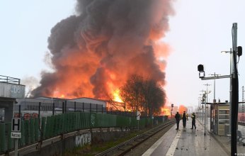 اندلاع حريق ضخم في منطقة تجارية في هامبورج الألمانية