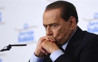 إصابة رئيس وزراء إيطاليا الأسبق برلسكونى بسرطان الدم