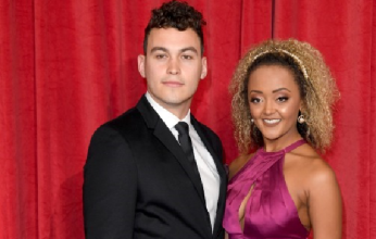 في حفل به الكثير من البهجة والدموع.. .الفنانة البريطانية ألكسندرا مارديل تتزوج من زميلها جو باركر