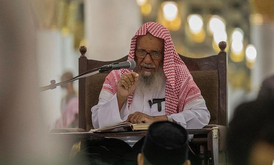 ١٦٦ درسًا علميًا بالمسجد النبوي منذ بداية شهر رمضان ١٦٦ درسًا علميًا بالمسجد النبوي منذ بداية شهر رمضان
