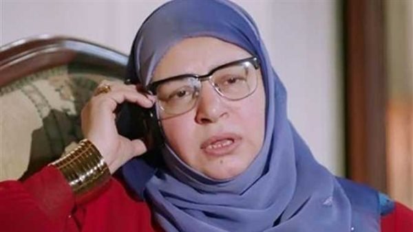نقيب الممثلين المصريين ينفي إصابة عبلة كامل بالسرطان نقيب الممثلين المصريين ينفي إصابة عبلة كامل بالسرطان