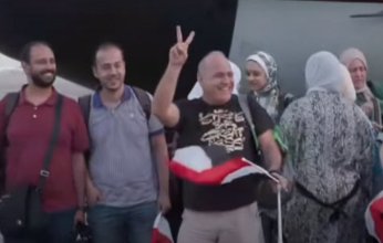 وصول المصريين القادمين من السودان إلى مطار شرق القاهرة