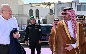 رئيس الوزراء اللبناني يغادر السعودية