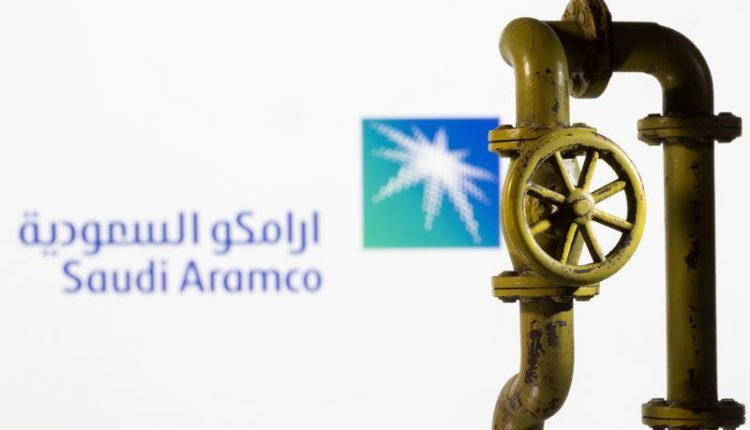 السعوديو.. «أرامكو» تعتزم توريد كميات النفط المتعاقد عليها مع آسيا رغم تعهدات خفض الإنتاج السعوديو.. «أرامكو» تعتزم توريد كميات النفط المتعاقد عليها مع آسيا رغم تعهدات خفض الإنتاج