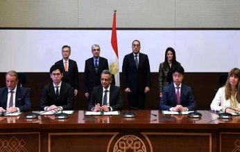 "مدبولي" يشهد توقيع اتفاقية الإغلاق المالي لمشروع إنشاء مزرعة رياح جديدة بخليج السويس باستثمارات 680 مليون دولار