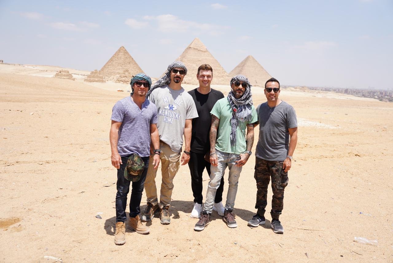 مصر.. فرقة backstreet boys العالمية تزور أهرامات الجيزة مصر.. فرقة backstreet boys العالمية تزور أهرامات الجيزة