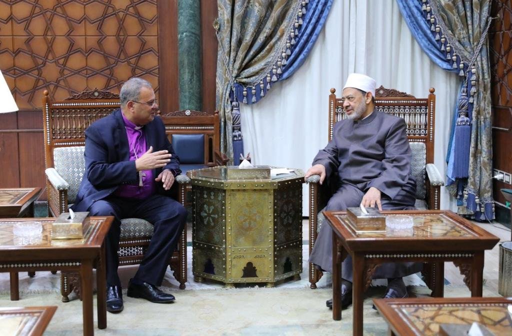 مصر.. شيخ الأزهر يستقبل وفد الكنيسة الإنجيلية للتهنئة بعيد الفطر المبارك مصر.. شيخ الأزهر يستقبل وفد الكنيسة الإنجيلية للتهنئة بعيد الفطر المبارك