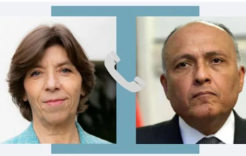 وزير الخارجية المصري يتلقى اتصالا هاتفيًا من نظيرته الفرنسية