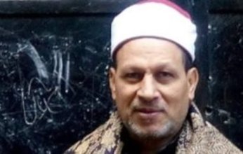 وفاة إمام مسجد في مصر والمصحف فى يده