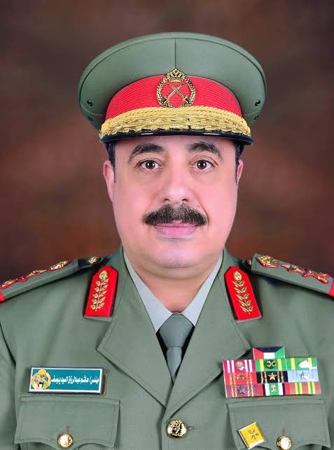 وكيل الحرس الوطني يشيد بدور المكلفين بتأمين مركز التحكم الوطني وحماية المرافق الحيوية للدولة وكيل الحرس الوطني يشيد بدور المكلفين بتأمين مركز التحكم الوطني وحماية المرافق الحيوية للدولة