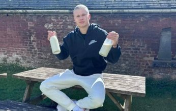 مهاجم «مانشستر سيتي» يكشف عن «مشروبه السحري»