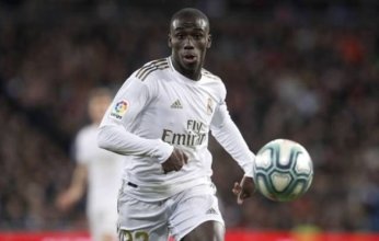 ريال مدريد يعلن موافقته على بيع الفرنسي فيرلاند ميندي