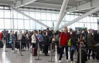 شركات أوروبية تؤكد امتلاء حجوزات الطيران الصيفية رغم ارتفاع أسعار التذاكر.. هل «انطوت» صفحة كورونا؟