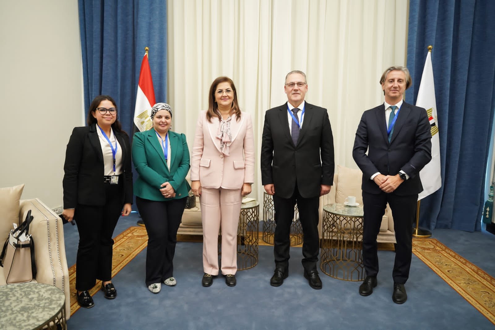 وزيرة التخطيط والتنمية الاقتصادية تواصل لقاءاتها الثنائية على هامش حضورها الاجتماعات السنوية للبنك الأفريقي للتنمية بشرم الشيخ وزيرة التخطيط والتنمية الاقتصادية تواصل لقاءاتها الثنائية على هامش حضورها الاجتماعات السنوية للبنك الأفريقي للتنمية بشرم الشيخ