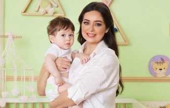 الفنانة المصرية هبة مجدي تكشف حقيقة الطفل الذي ظهر معها مؤخرًا