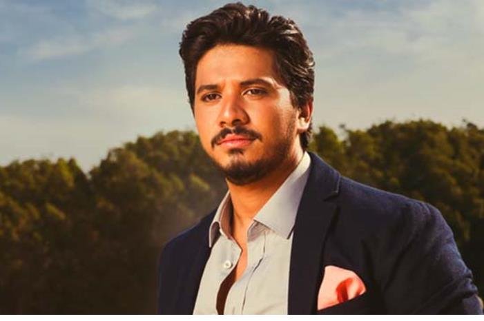 "بنت الناس" جديد مصطفى حجاج في الصيف "بنت الناس" جديد مصطفى حجاج في الصيف