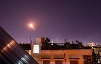 سوريا.. قوات الاحتلال تستهدف محيط دمشق بالصواريخ