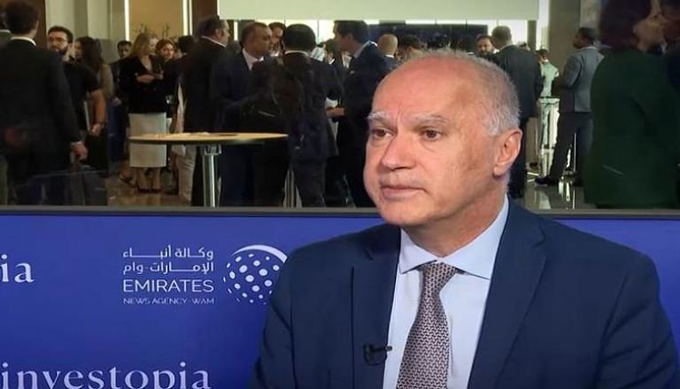 بشهادة البنك الدولي.. الإمارات جاذبة للاستثمارات وتقود العالم في عدة مؤشرات تنافسية بشهادة البنك الدولي.. الإمارات جاذبة للاستثمارات وتقود العالم في عدة مؤشرات تنافسية