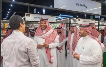 بالصور.. الأمير ” فيصل بن سلمان ” يزور معرض المدينة المنورة للكتاب