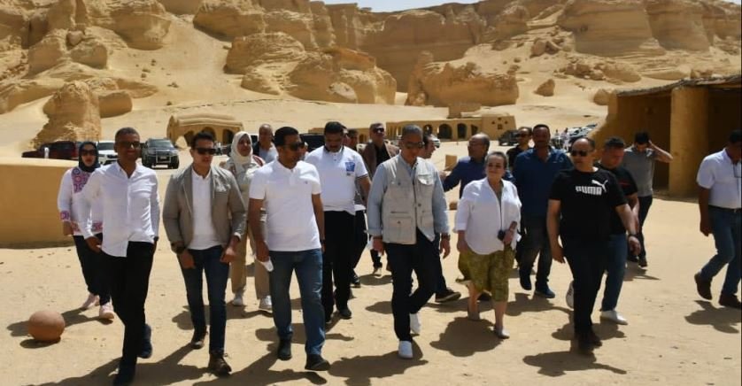 الأميرة عالية بنت الحسين تشيد بالنظام المصري في إدارة محميتي وادي الريان ووادي الحيتان الأميرة عالية بنت الحسين تشيد بالنظام المصري في إدارة محميتي وادي الريان ووادي الحيتان