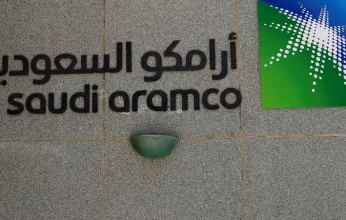 السعودية تخفض سعر خام النفط الخفيف