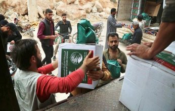 «سلمان للإغاثة» يوزع مساعدات إنسانية وغذائية وإيوائية لمتضرري الزلزال في محافظة إدلب