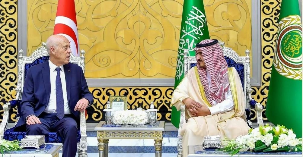 قيس سعيد يصل جدة للمشاركة في القمة العربية 32 قيس سعيد يصل جدة للمشاركة في القمة العربية 32