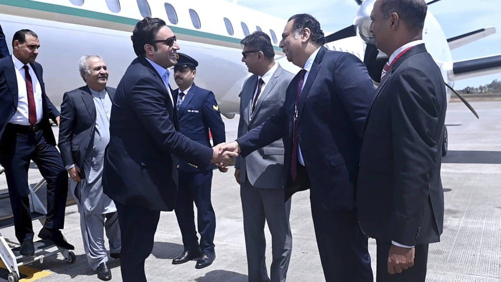 وزير خارجية باكستان يصل إلى الهند وزير خارجية باكستان يصل إلى الهند