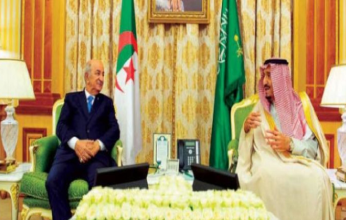 الرئيس الجزائري يتلقى دعوة من خادم الحرمين لحضور القمة العربية