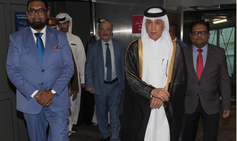 وصول رئيس غويانا التعاونية الدوحة في زيارة رسمية وصول رئيس غويانا التعاونية الدوحة في زيارة رسمية