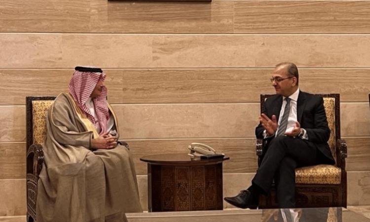 الفريق الفني السعودي يصل إلى سوريا لمناقشة آليات إعادة فتح سفارة المملكة في دمشق الفريق الفني السعودي يصل إلى سوريا لمناقشة آليات إعادة فتح سفارة المملكة في دمشق