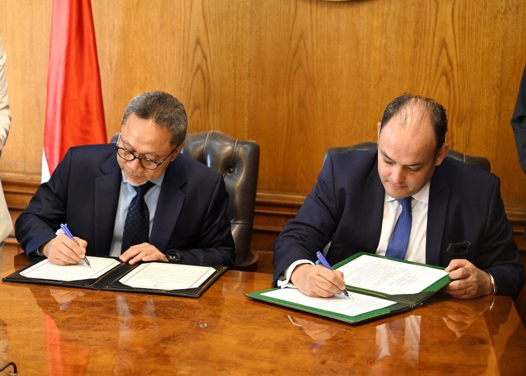 مباحثات مصرية اندونسية للتعاون التجاري والصناعي و المشترك بين البلدين مباحثات مصرية اندونسية للتعاون التجاري والصناعي و المشترك بين البلدين