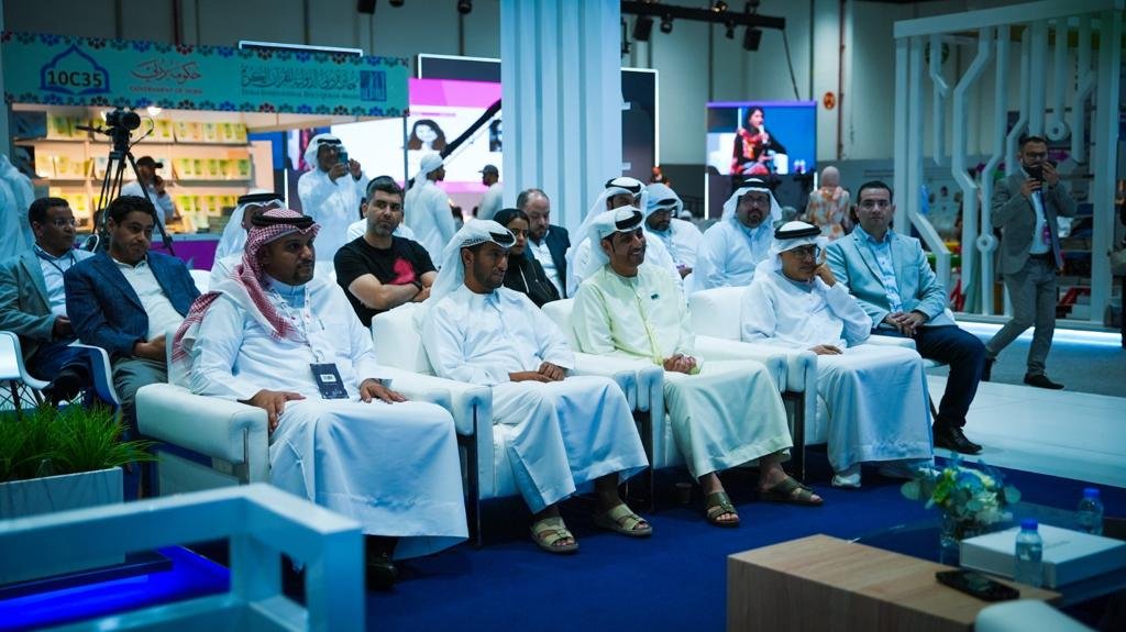 حكماء المسلمين يختتم مشاركته بمعرض أبوظبي للكتاب 2023 حكماء المسلمين يختتم مشاركته بمعرض أبوظبي للكتاب 2023