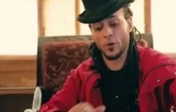 القبض على مطرب مصري بصحبة تاجر مخدرات وفتاة ليل