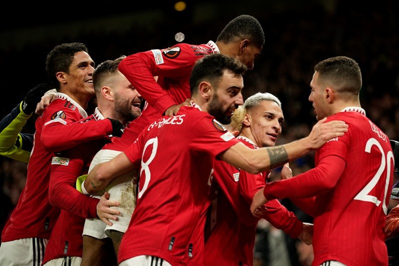 مانشستر يونايتد يفوز على وولفرهامبتون بهدفين بالدوري الإنجليزي مانشستر يونايتد يفوز على وولفرهامبتون بهدفين بالدوري الإنجليزي