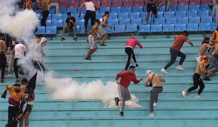 حبس 31 مشجعا للترجي التونسي بسبب أعمال شغب خلال مواجهة شبيبة القبائل حبس 31 مشجعا للترجي التونسي بسبب أعمال شغب خلال مواجهة شبيبة القبائل