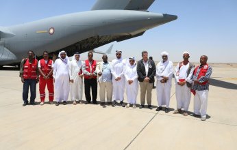 وصول طائرة قطرية تحمل مساعدات طبية مقدمة من الصليب الأحمر الدولي إلى السودان