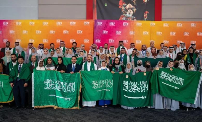 المنتخب السعودي للعلوم والهندسة يحقق وصافة العالم في الترتيب العام لمعرض آيسف 2032 المنتخب السعودي للعلوم والهندسة يحقق وصافة العالم في الترتيب العام لمعرض آيسف 2032