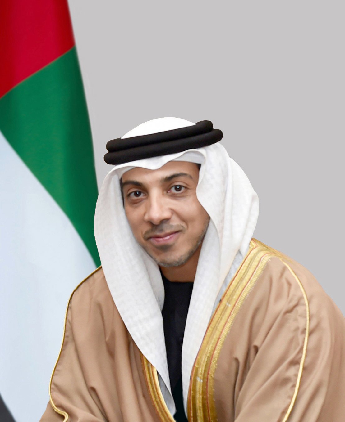 منصور بن زايد: قواتنا المسلحة درع الوطن المتين وسياجه الحصين وبجاهزيتها سيظل متحدًا وشامخًا منصور بن زايد: قواتنا المسلحة درع الوطن المتين وسياجه الحصين وبجاهزيتها سيظل متحدًا وشامخًا