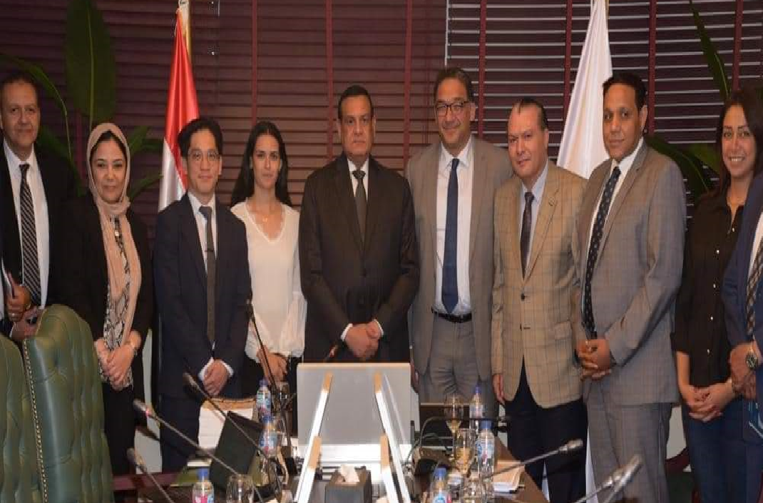 وزير التنمية المحلية المصري يبحث مع وفد البنك الدولي تعظيم الاستفادة من الاصلاحات الهيكلية وزير التنمية المحلية المصري يبحث مع وفد البنك الدولي تعظيم الاستفادة من الاصلاحات الهيكلية
