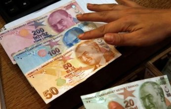 الليرة التركية تواصل السقوط وتصل لمستوى 20.2 للدولار