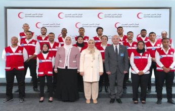 السيدة انتصار السيسي تشيد بجهود الهلال الأحمر المصري