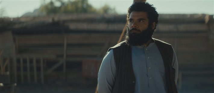 السعودي حكيم جمعة يتقن اللغة البشتونية الأفغانية من أجل الفيلم الأمريكي «قندهار» السعودي حكيم جمعة يتقن اللغة البشتونية الأفغانية من أجل الفيلم الأمريكي «قندهار»