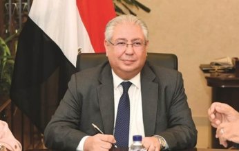 السفير المصري بالكويت: حركة السفر بين البلدين اقتربت من 100 ألف مسافر شهريا